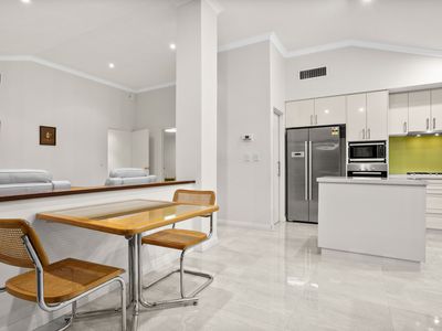 35 Hatherley Parade, Winthrop