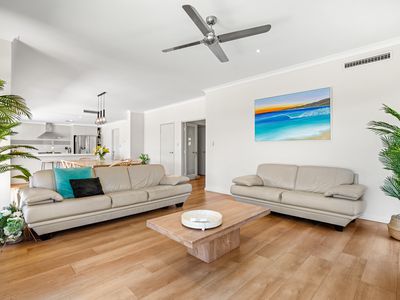 43 Holloways Ridge, Secret Harbour