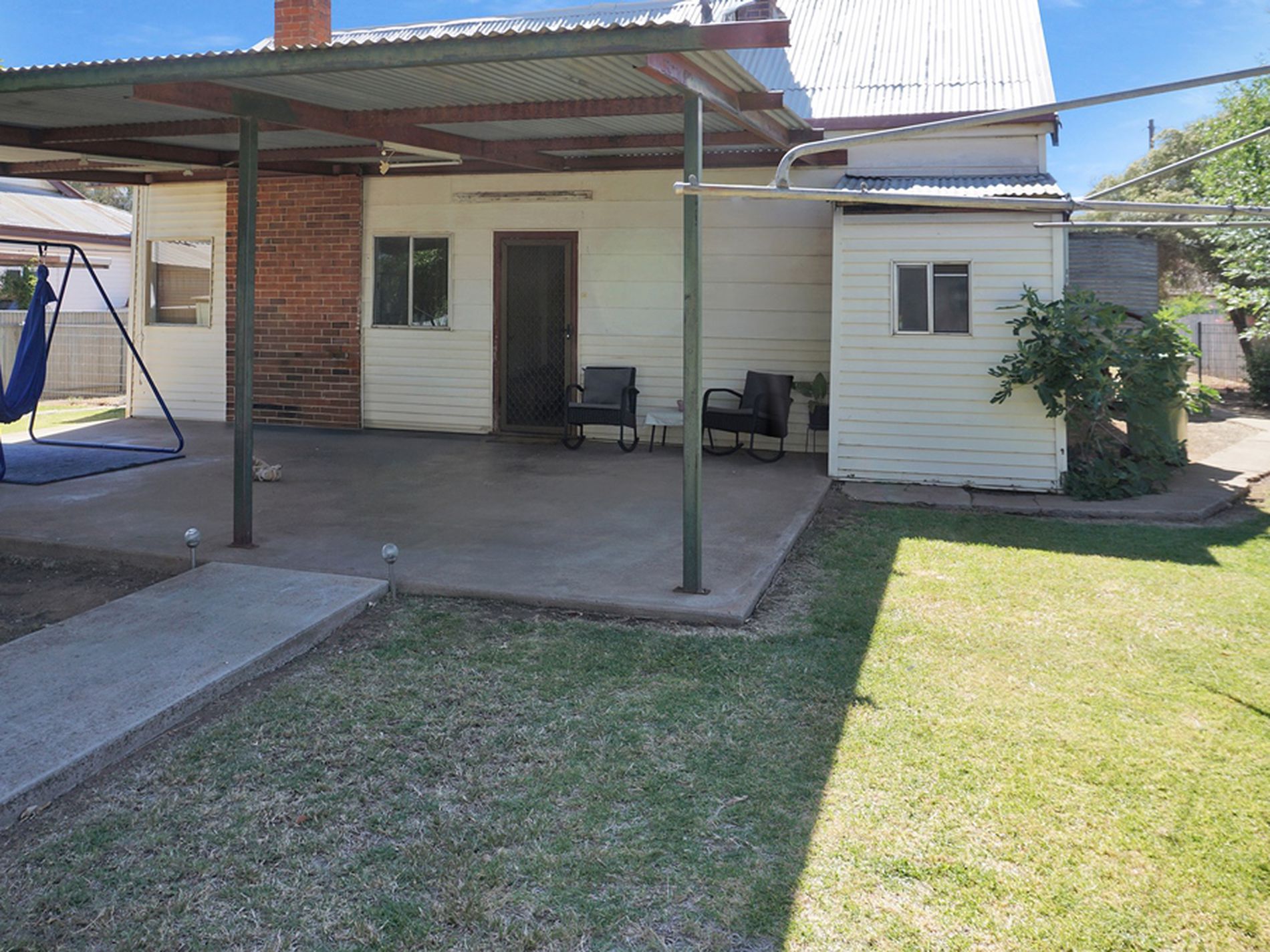 74 Church Street, West Wyalong