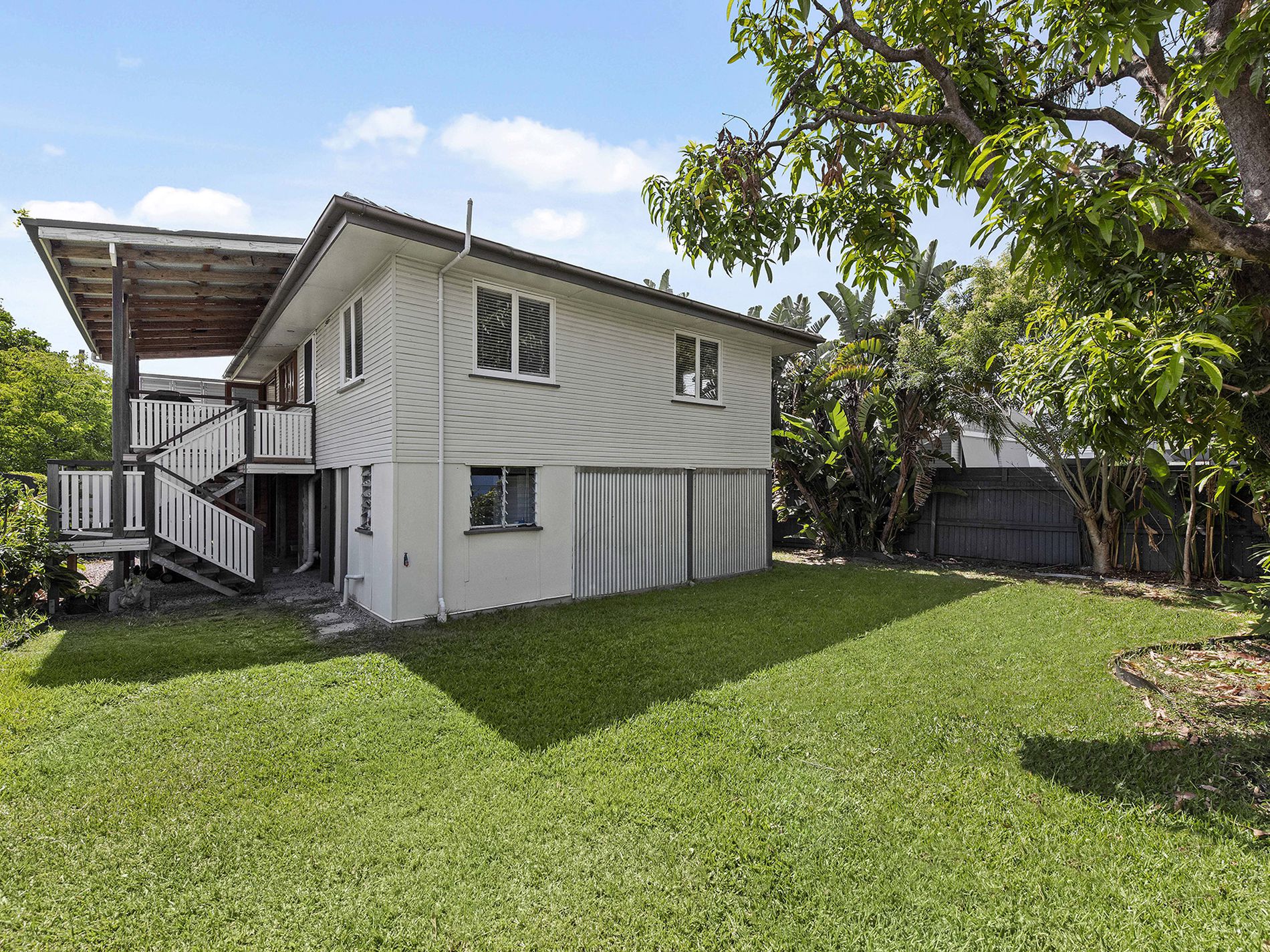 11 Almora Street, Wooloowin