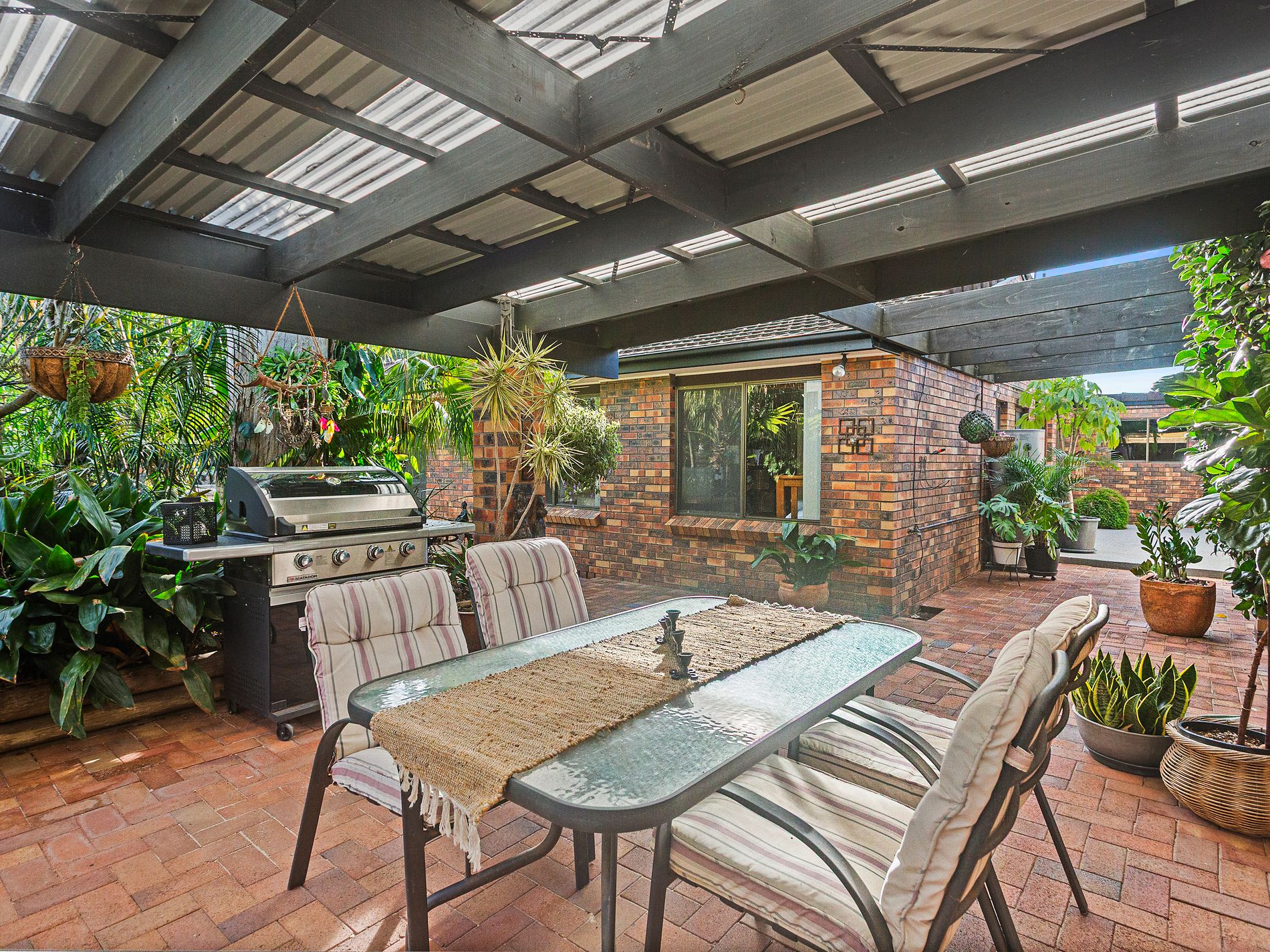 76 Crest Road, Albion Park