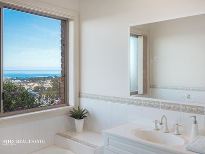 2 Patrick Court, Merimbula