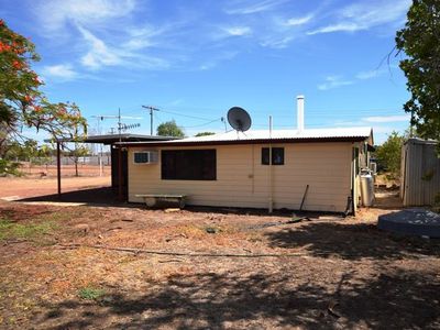 6 St Ann Street, Isisford