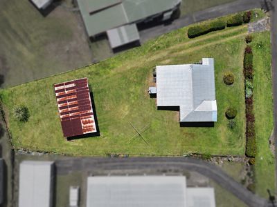 6 Golf Links Road, Atherton