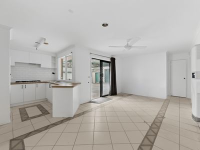 8 Brunel Court, Hampton Park