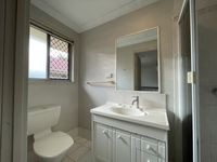 20 / 9 Lawrence Close, Robertson