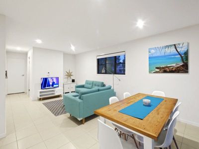 2 / 104 Torquay Road, Scarness