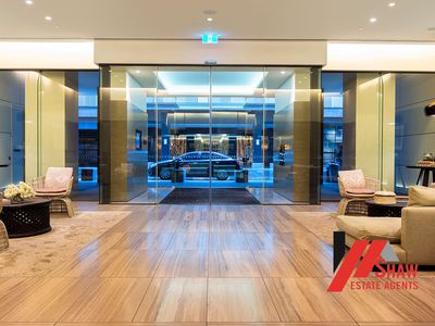 2D / 8 Waterside Place, Docklands