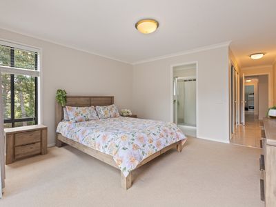 5 Bonito Place, Eden