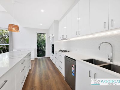5 OCEAN VIEW DRIVE, Woodgate