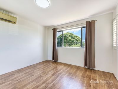 2 / 66 Junction Road, Clayfield