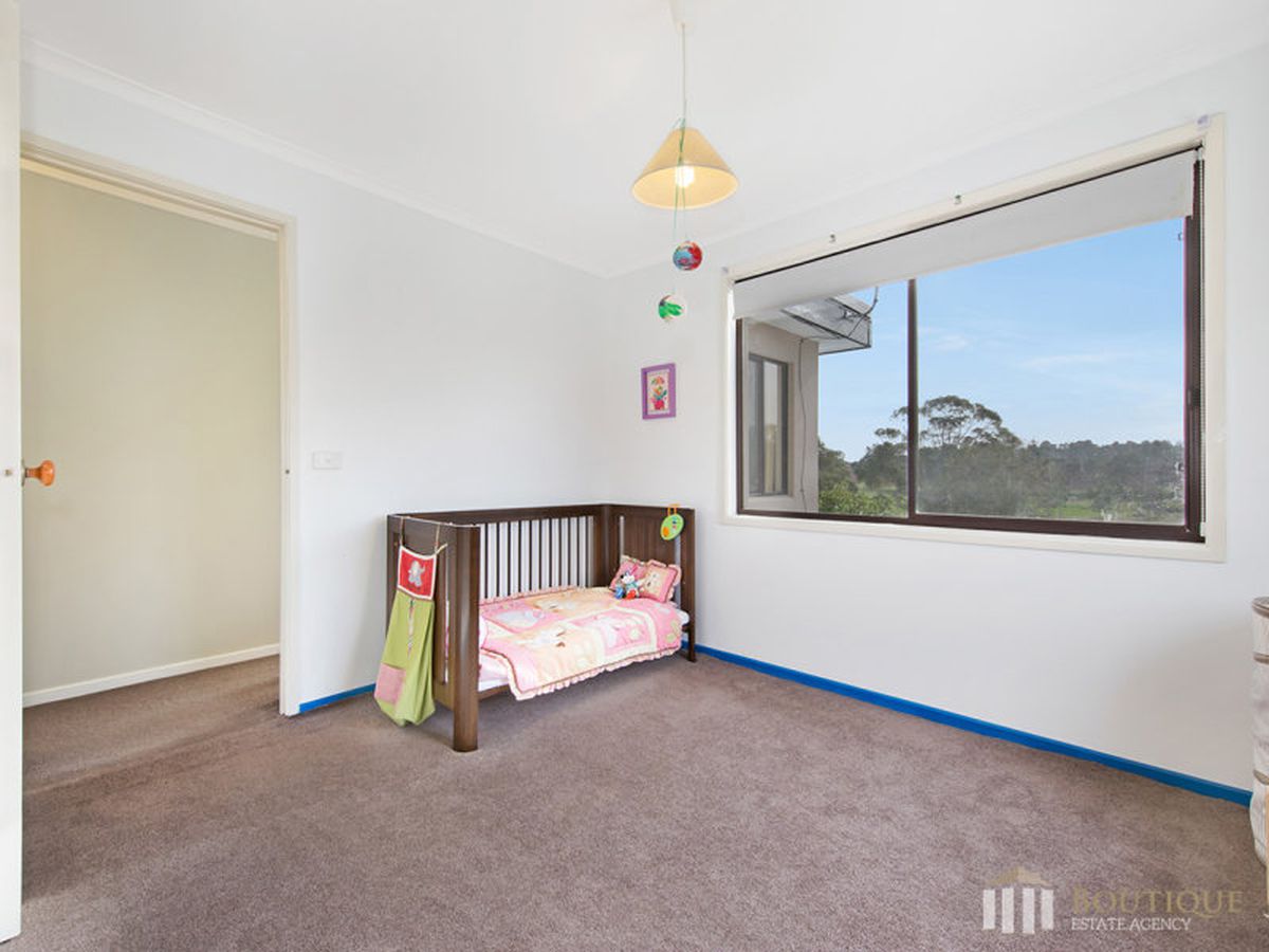 92 Somerset Drive, Dandenong North