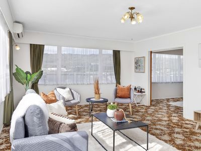 33A Saint Edmund Crescent, Tawa