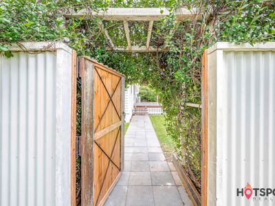 16 O'Connell Street, Millbank