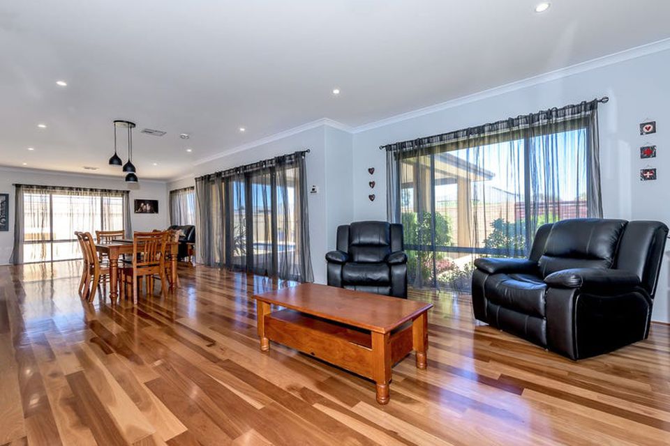 30 Blaxland Terrace , Baldivis