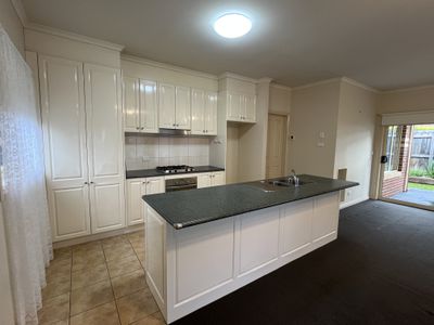 1 / 3 Apex Avenue, Belmont