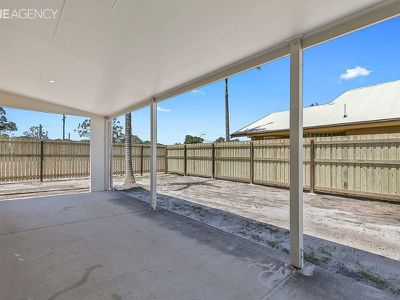 10 Senorita Parade, Urangan
