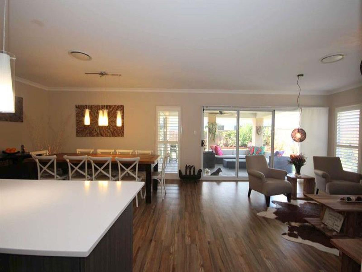 67 Pershing Pl, Tanilba Bay, Tanilba Bay - Thumbnail 2