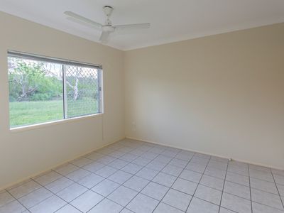 18 / 24 (Sailz) Pandanus Drive, Cannonvale