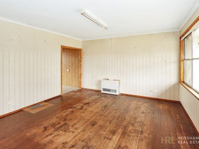 21 Hennessy Street, Horsham