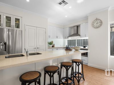 16 Baird Avenue, Nedlands
