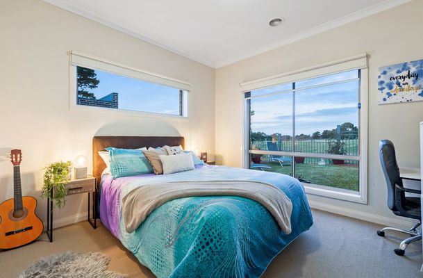 8 Albatross Close, Craigieburn