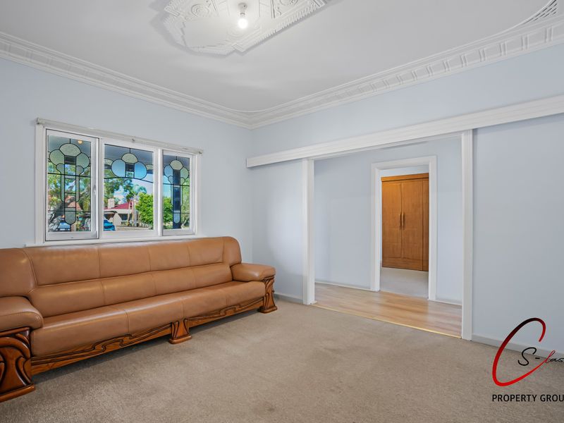 118 Bulong Avenue, Redcliffe