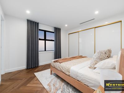 31 Alrose Gr, Deanside