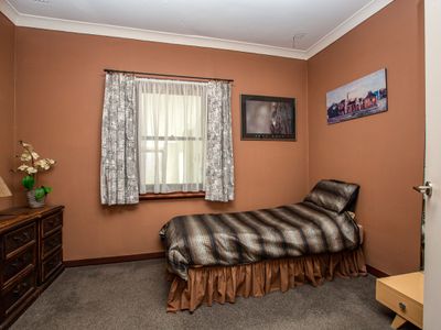 16 Galyung Road, Carey Park