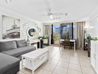 30 / 2943 Surfers Paradise Boulevard, Surfers Paradise