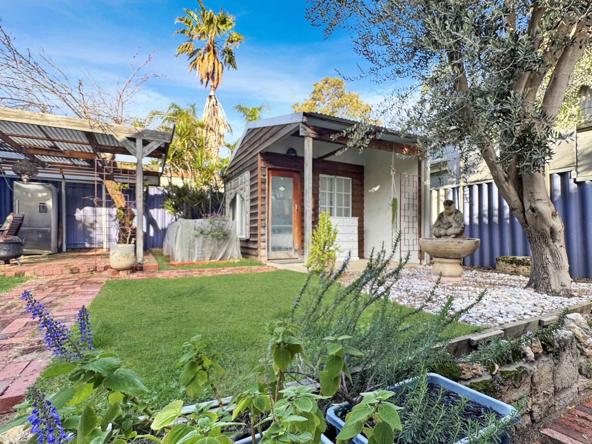 2 Victor Street, Hilton