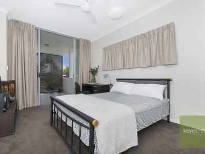 50 / 28 Landsborough Street, North Ward