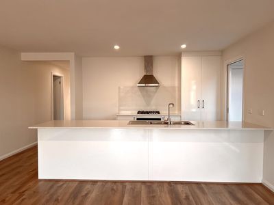 26 Corbet Street, Weir Views