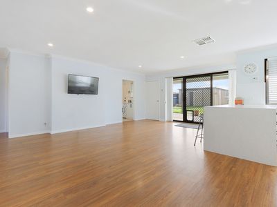 6 Selene Way, San Remo