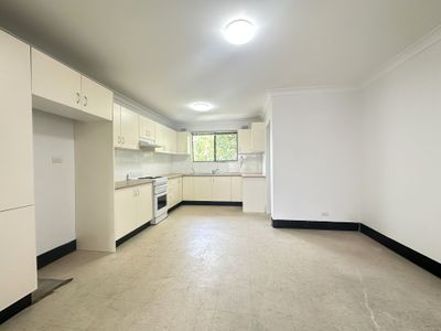 4 / 19 Helen Street, Westmead