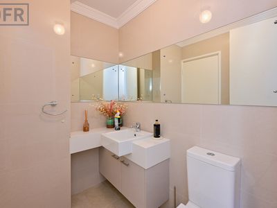 83 Fraser Street, East Fremantle