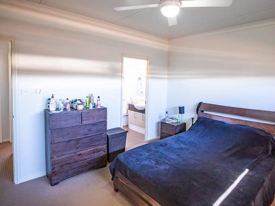 8 Spinifex Street, Newman