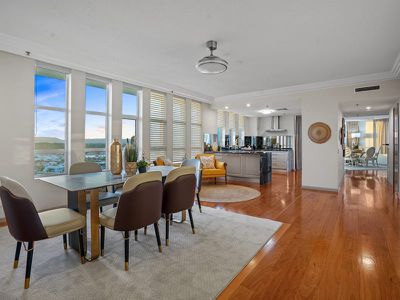 43 / 3 TEDDER AVENUE, Main Beach