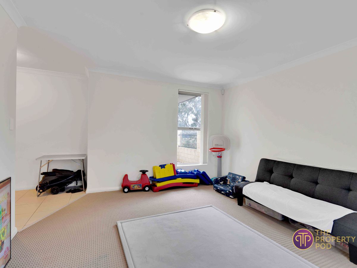 9 / 14 Carbine Bend, Byford