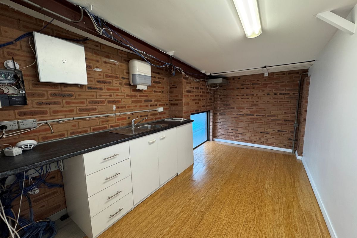 Unit 2 / 1 Marshall Road, Kirrawee