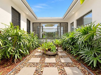 32 Iridescent Drive, Trinity Park