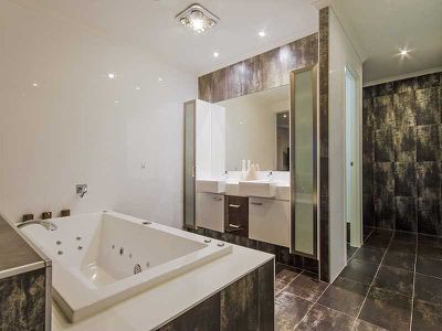 3 MAIDENHAIR PLACE, Robina