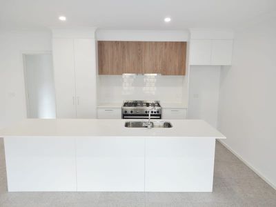 12D Logan Street, Hamlyn Heights