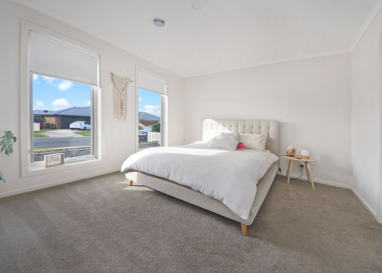6 Coastal Court, Portland