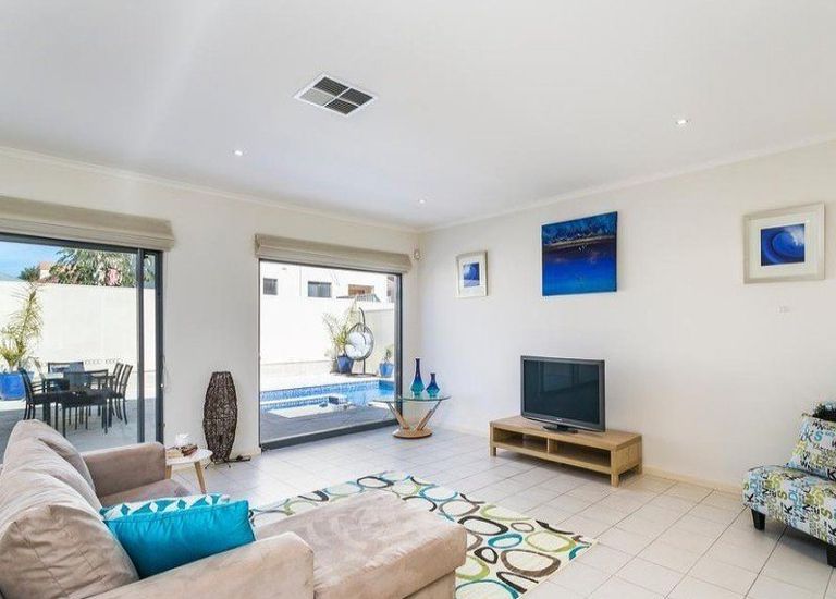 2 Myrtle Road, Seacliff