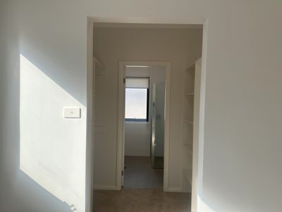 29 Grand Court, Fairy Meadow