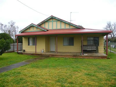 35 Thomson  St, Forbes
