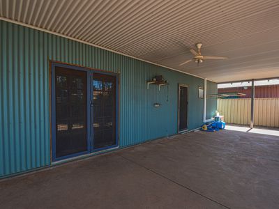 2 Cockatoo Court, South Hedland
