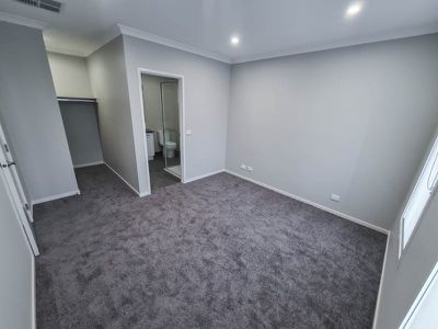6 Broom Road, Aintree