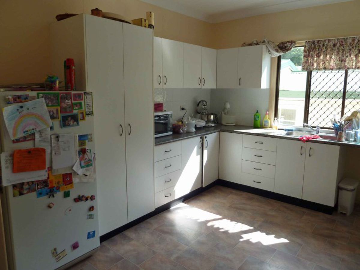 32 Cook Street, Atherton